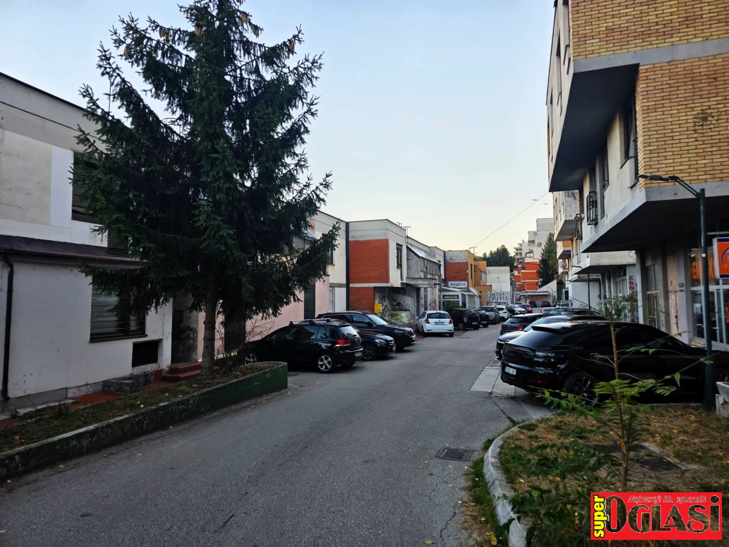 Trosoban renoviran stan Ciglane, 78 m2