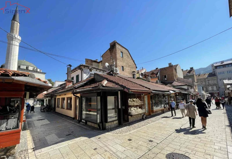 Baščaršija, Kujundžiluk, 100m2, dvije etaže, vlasništvo uredno, 700.000KM.