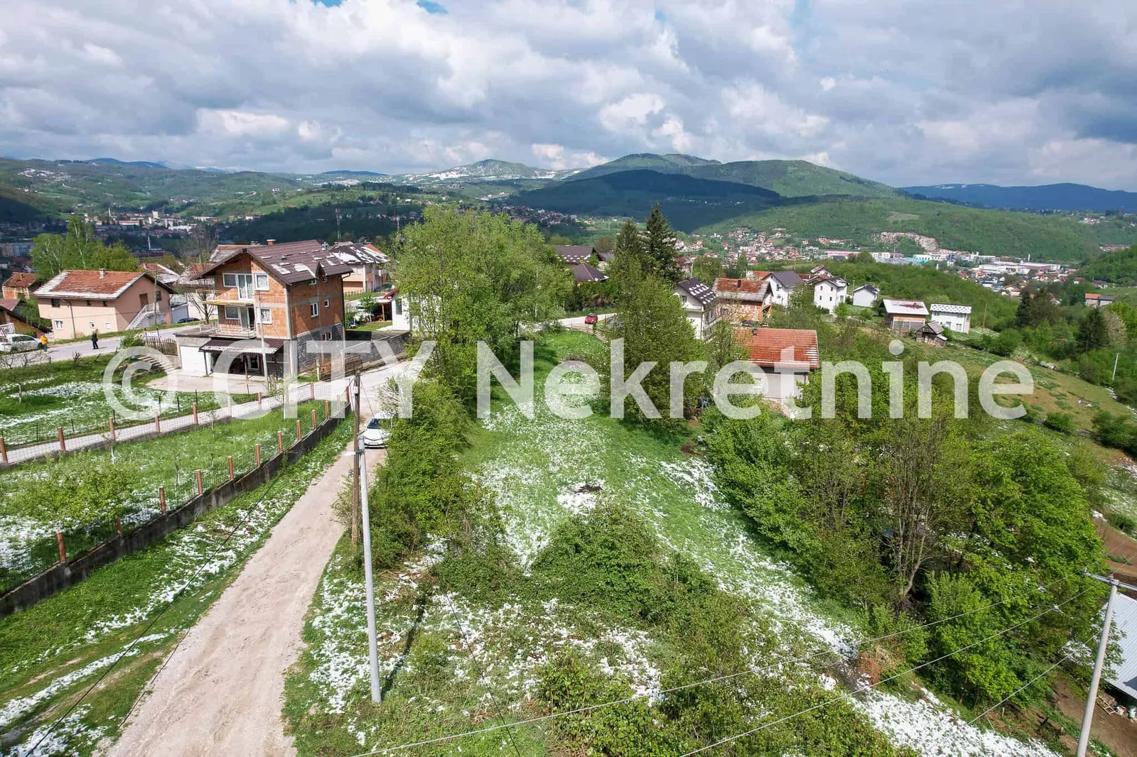 Hadžići, Brezovačka, 2.043m2.