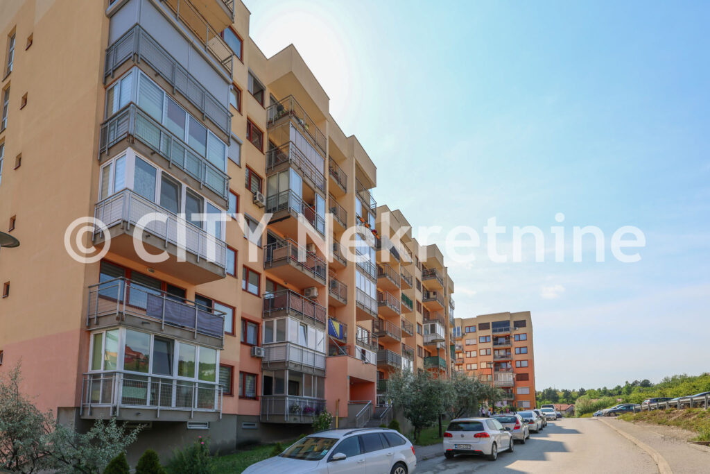 Vogošća, Rosulje, 24. juna, 40m2, dvosoban, V (nije zadnji) sprat, lift.