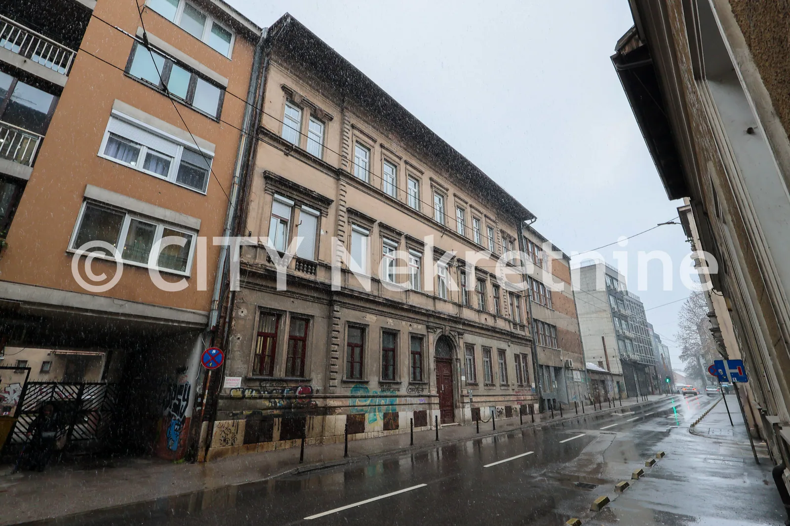 Poslovni prostor sa parkingom - Centar - Čobanija - 42 m2