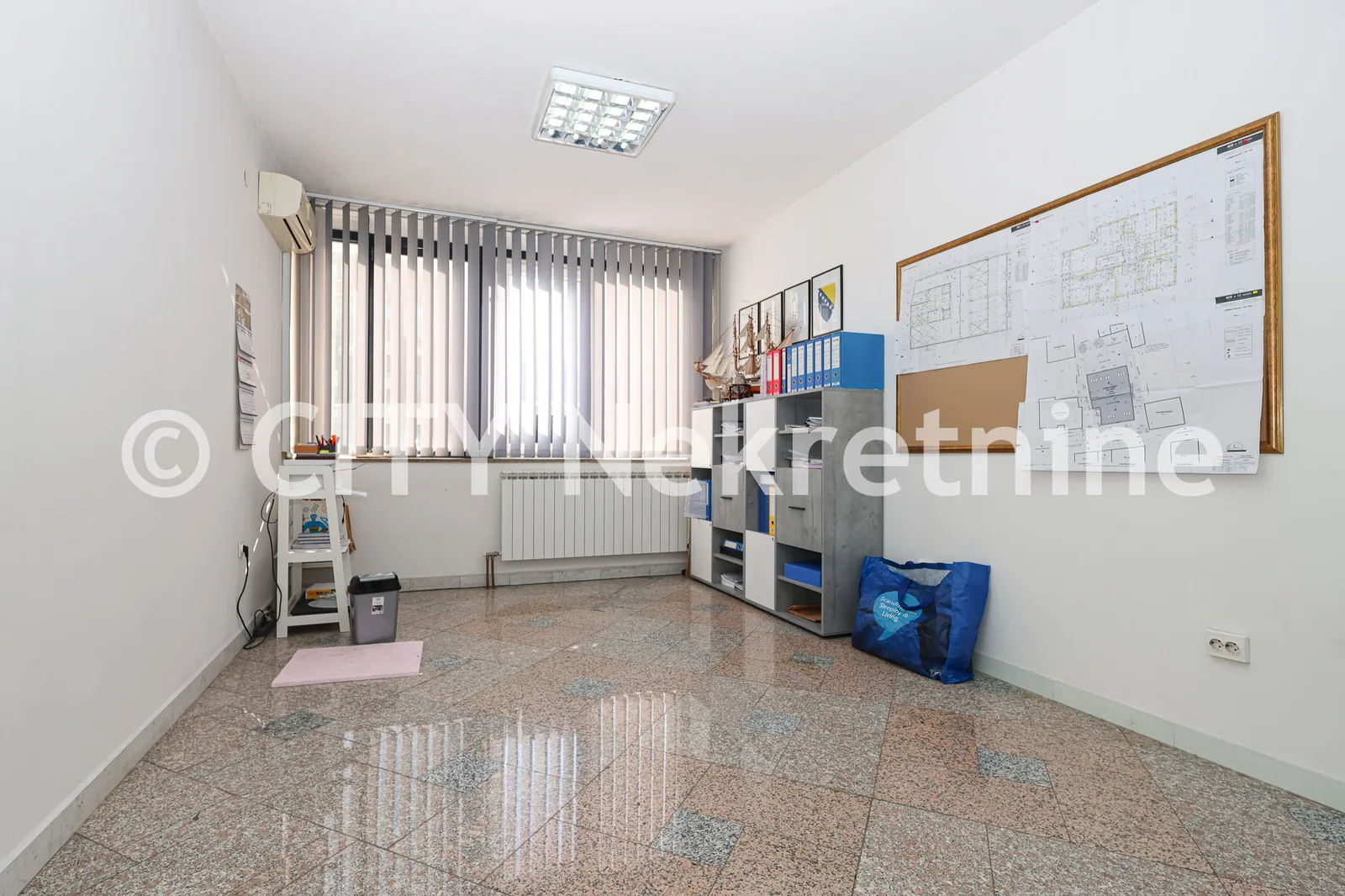 Poslovni prostor - Centar - Marijin dvor - 18 m2