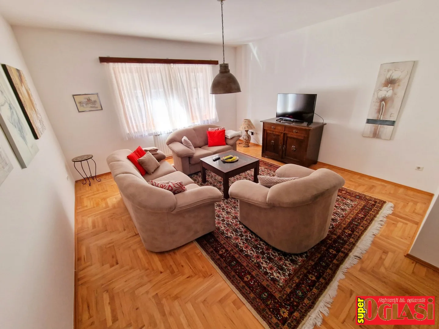 Trosoban renoviran stan Marijin dvor, 80m2