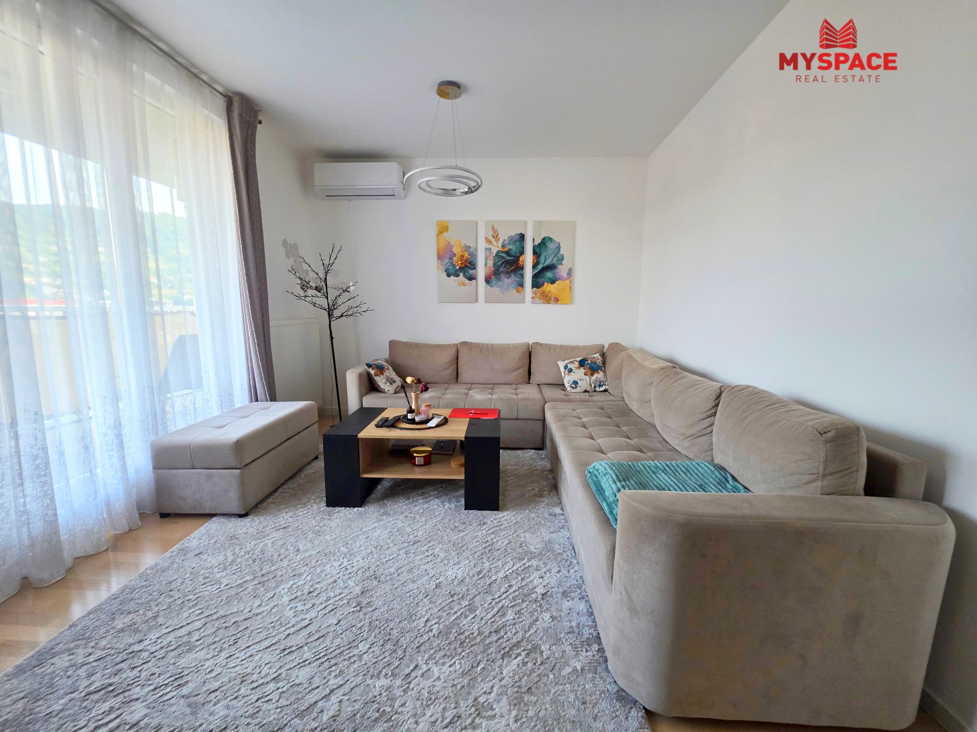 Vogošća, Rosulje, 75m2, visoko prizemlje, novogradnja, namješten, garaža, blinda, balkon, etažno plinsko grijanje, klima, 345.000KM.