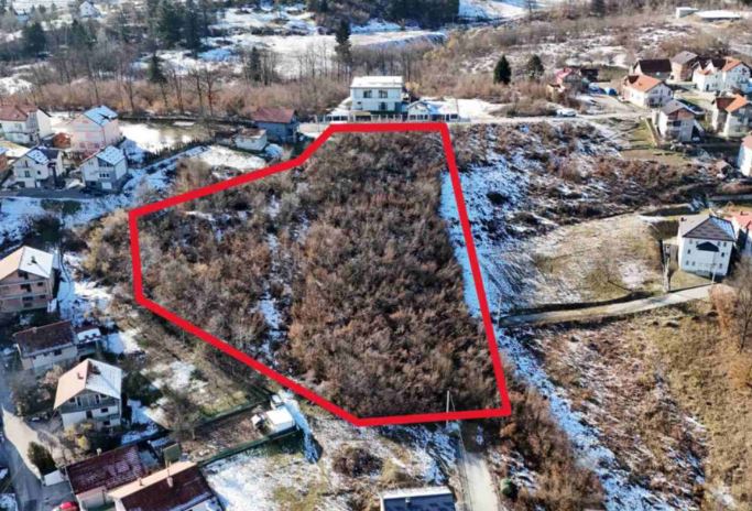 Ilidža, Osjek, 9.000m2.