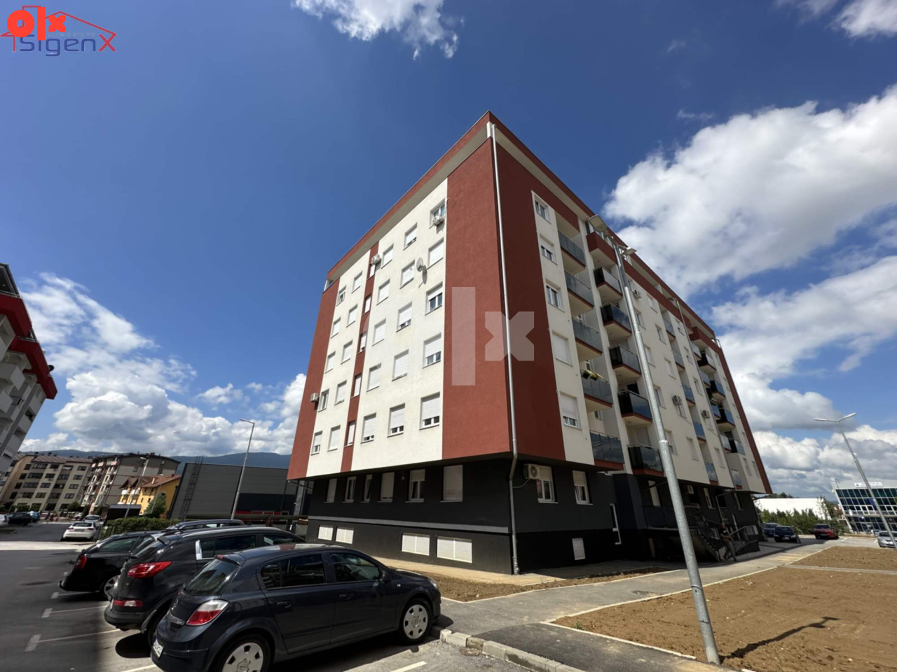 Istočno Sarajevo, Vojvode Radomira Putnika, 134m2, četverosoban, penthouse, VI sprat, lift.