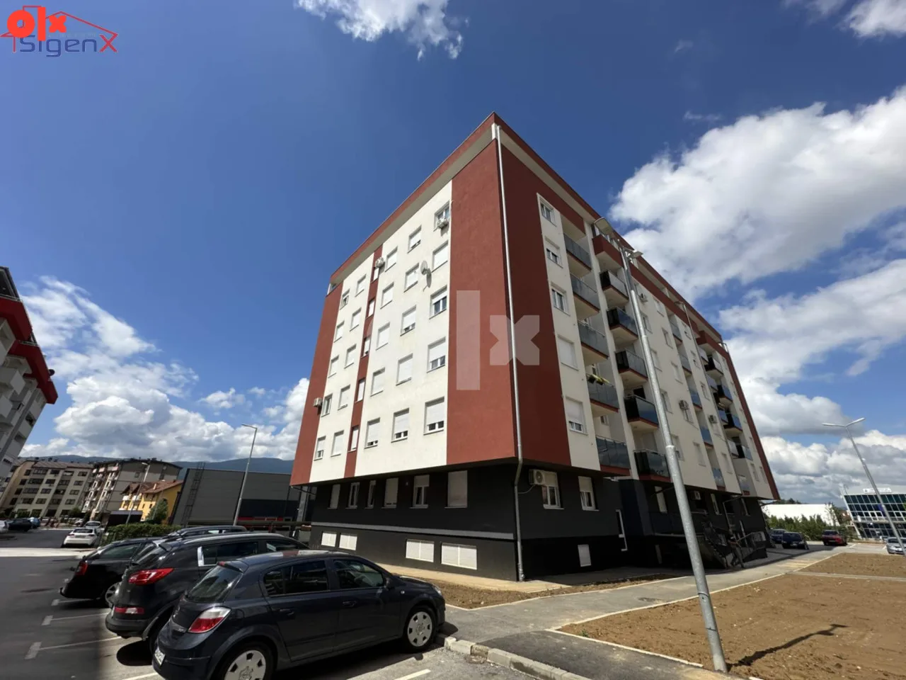 Istočno Sarajevo, Vojvode Radomira Putnika, 134m2, četverosoban, penthouse, VI sprat, lift.