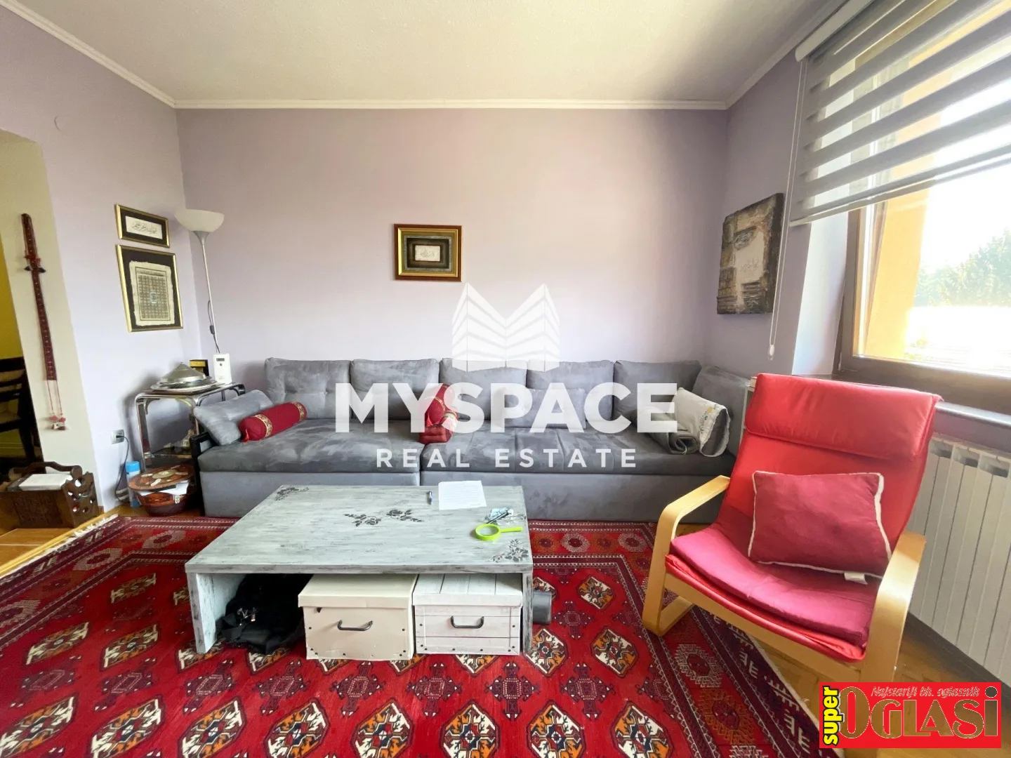 Dvosoban renoviran stan sa garažom Stari Grad, 52m2