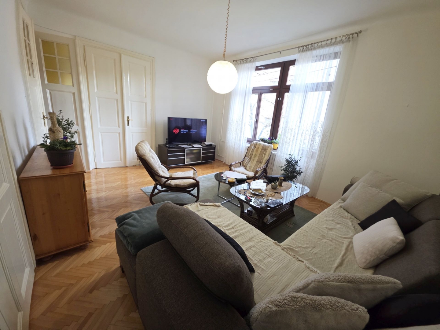 Mejtaš, Nikole Kašikovića, 78m2, trosoban, I sprat, centralno gradsko grijanje, 384.000KM.