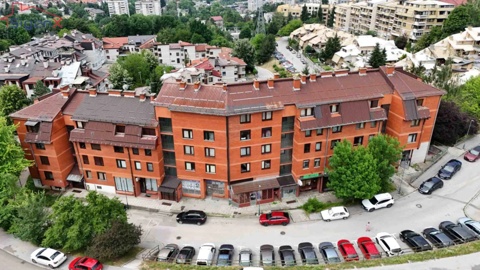 Breka, Himze Polovine, 79m2, trosoban, II sprat.