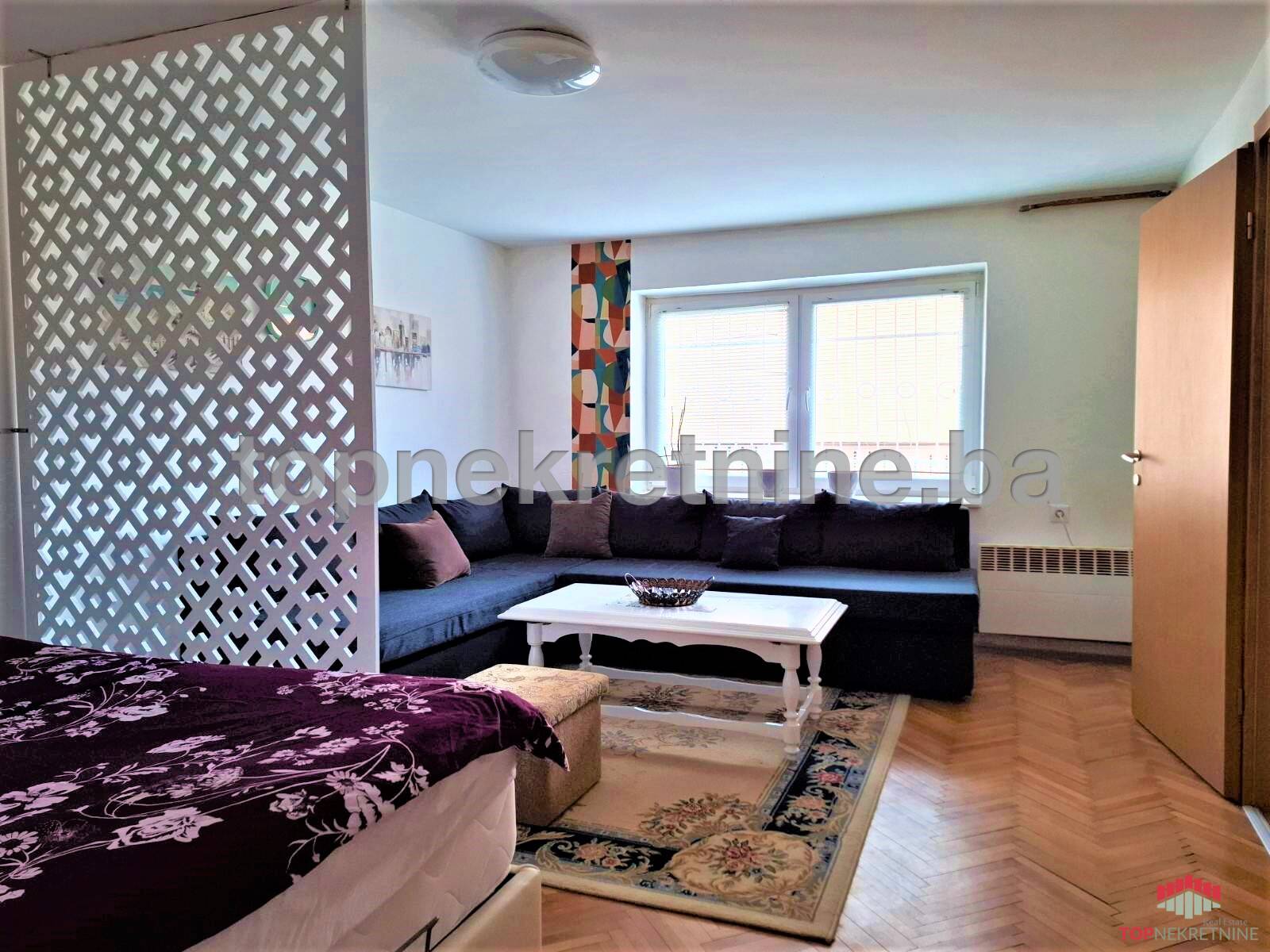 Bistrik, Garaplina, 51m2, u potpunosti adaptiran i namješten, sa baštom.