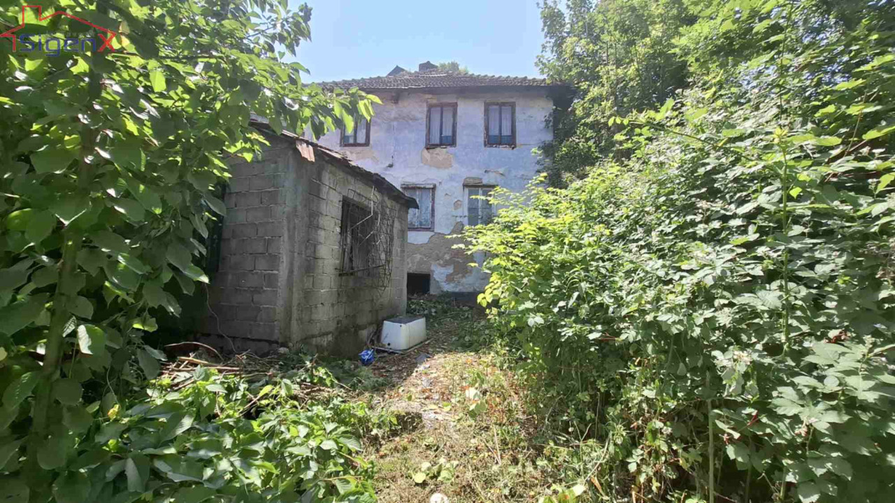 Alifakovac, Hafiza Ibrahima Trebinjca, 86m2, po+pr+s, parcela 209m2, pogodno za rušenje.