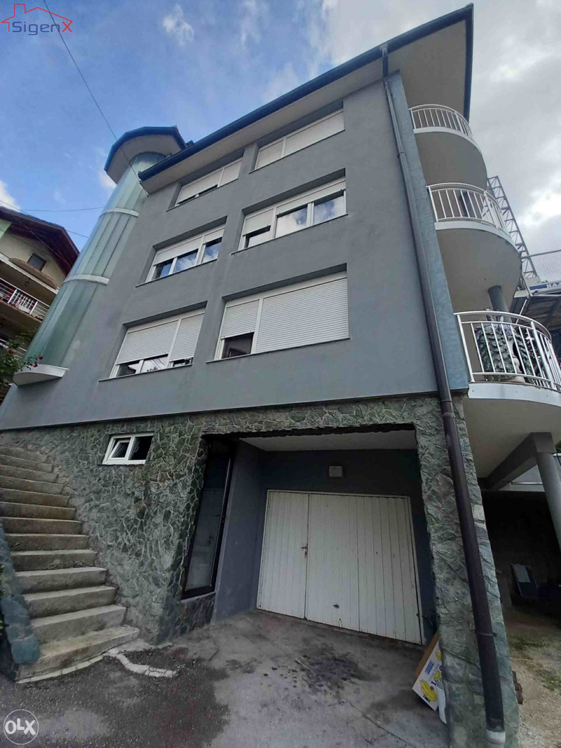 Hrasno Brdo, Olovska, 350m2, su+pr+2s+pk, parcela 500m2.