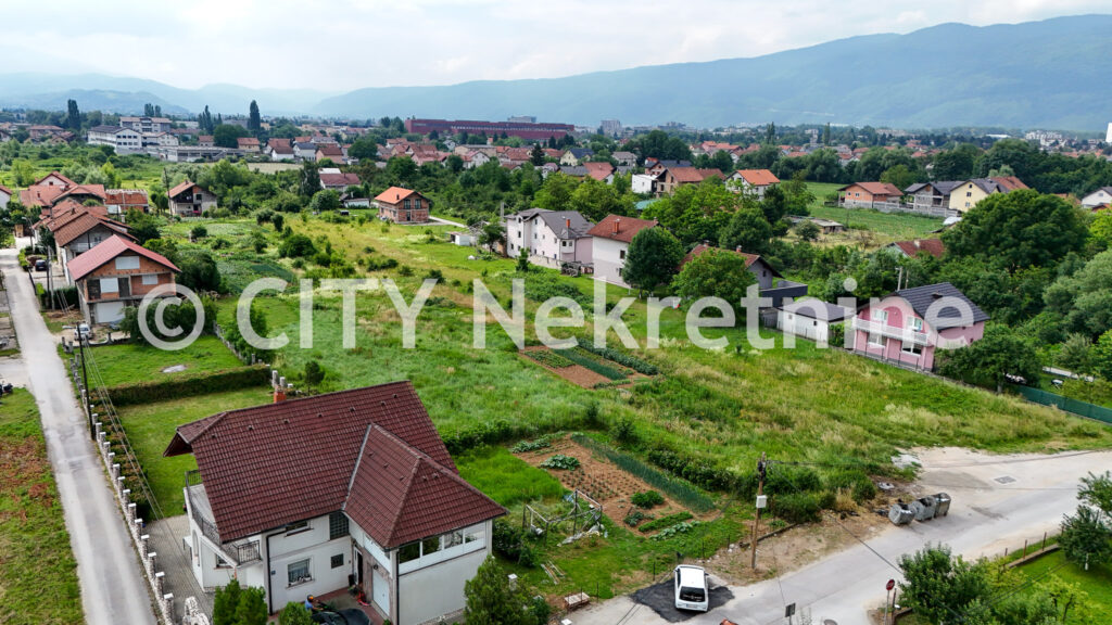 Ilidža, Azići, 4.406m2.