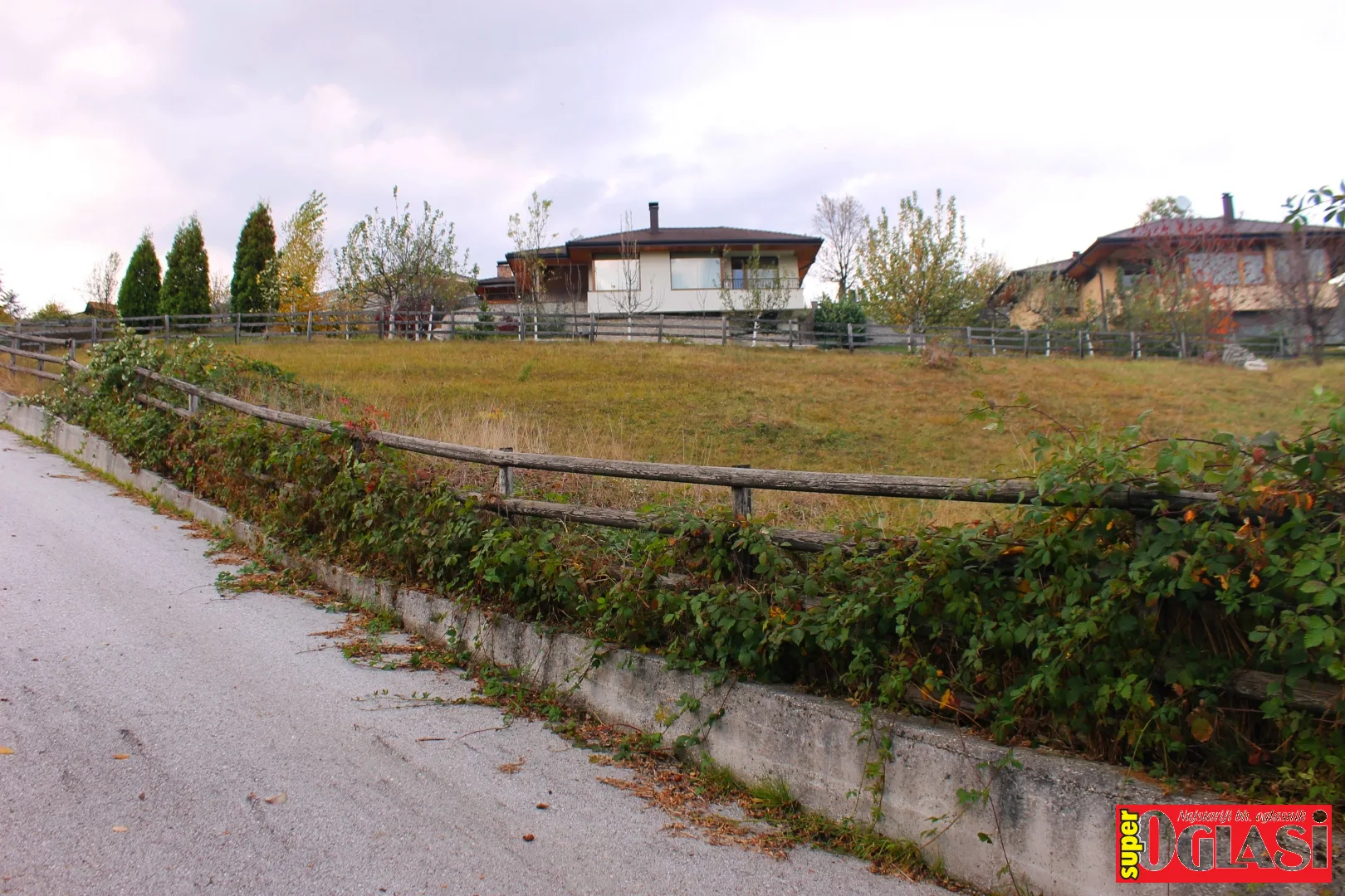 Zemljište Bojnik, 970 m2