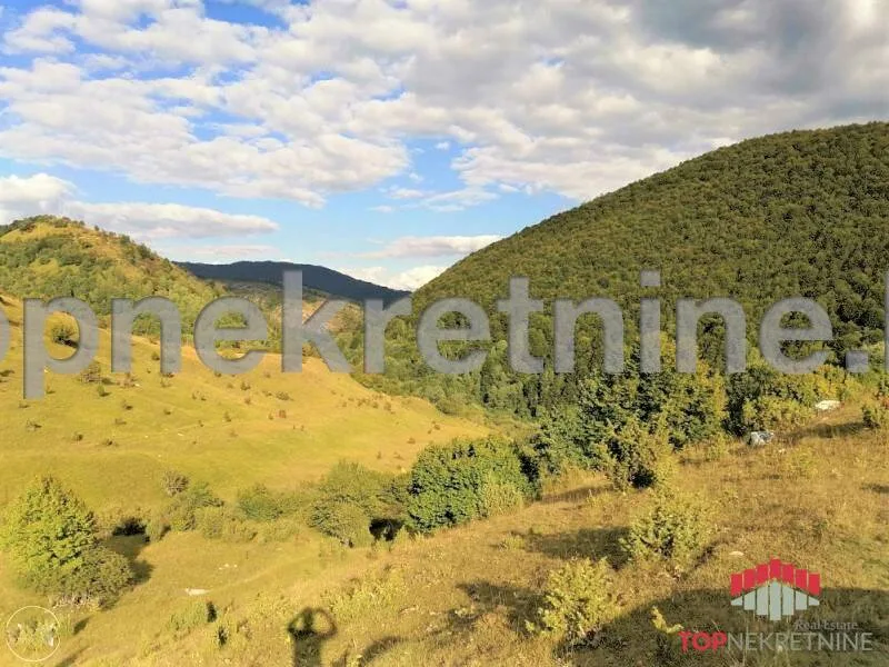 Bjelašnica, Umoljani, 3.704m2, sa asfaltiranim prilaznim putem.