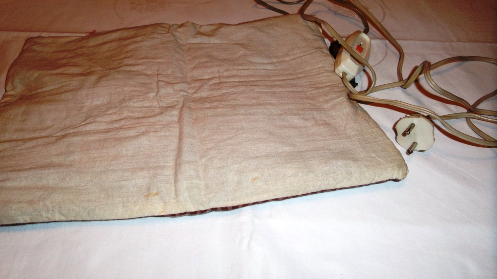 Električni pojas za grijanje, regulator snage 25-50W, 220V, za reumu išijas i slično, za sve dijelove tijela, platneni, veličina 38x28cm, Made in SSSR, 20KM.