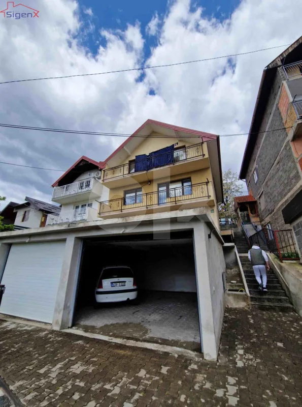 Velešići, ul. Velešići, 210m2, 2 sprata.