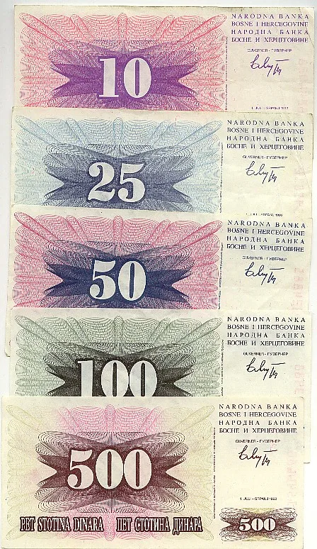 Komplet BH novčanica, 1992. godina, u apoenima 10, 25, 50, 100 i 500 dinara. Cijena 20KM.