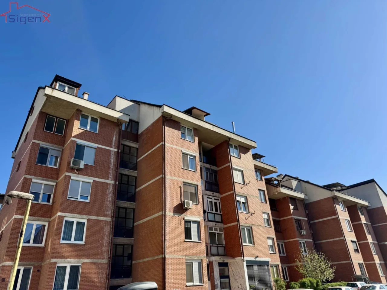 Zenica, Crkvice, 70m2, trosoban, IV sprat, bez lifta.