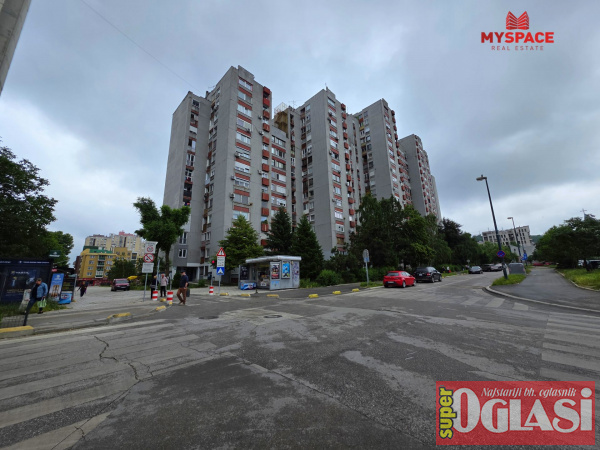 Alipašino, Bosanska, 54m2, dvosoban, XI sprat, polunamješten, renoviran, PVC stolarija, blinda, 250.000KM.