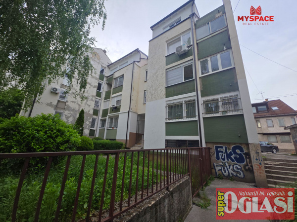 Stari Grad, Karpuzova, 62m2, dvosoban, visoko prizemlje, centralno gradsko grijanje, klima, PVC stolarija, 434.000KM.