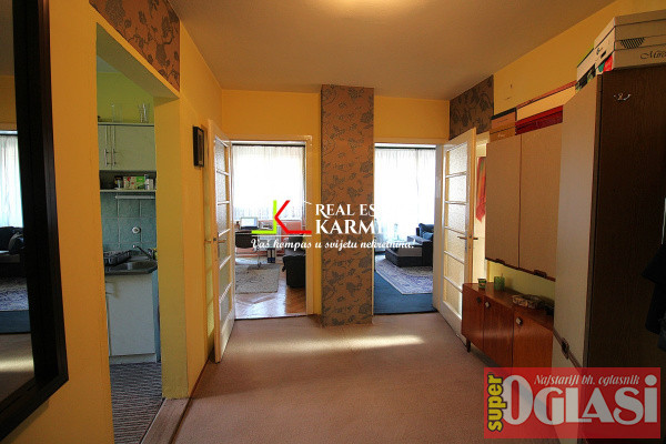 Kovačići, Zagrebačka, 85m2, trosoban, II sprat.