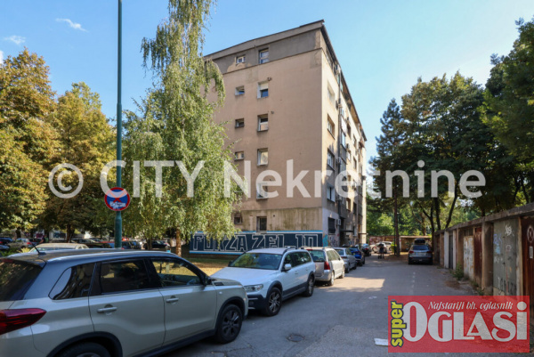 Grbavica, Grbavička, 26m2, garsonjera, visoko prizemlje, namještena.