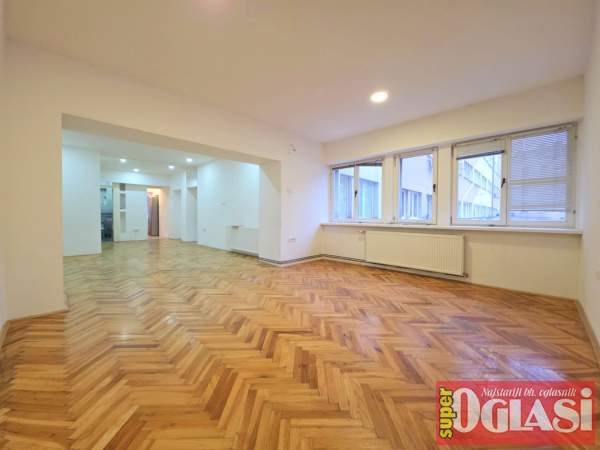 Centar, Branilaca Sarajeva, 83m2, četverosoban, I sprat, etažno plinsko grijanje, renoviran, 599.000KM.